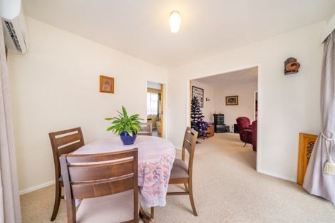 Photo of property in 4 Ruapae Grove, Trentham, Upper Hutt, 5018