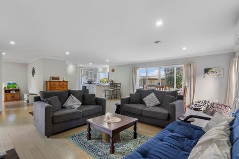 Photo of property in 8a Grassways Avenue, Pakuranga, Auckland, 2010