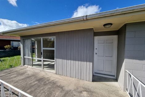 Photo of property in 3/68 Takutai Avenue, Half Moon Bay, Auckland, 2012