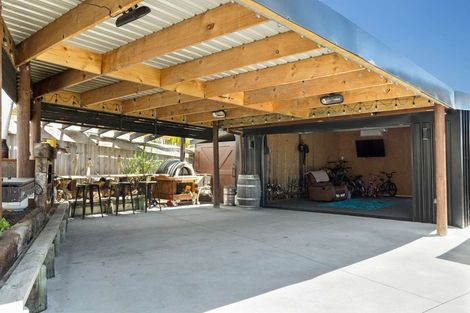 Photo of property in 17c Eagles Way, Cable Bay, 0420