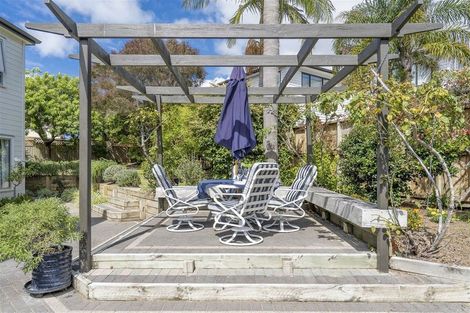 Photo of property in 10 Mistral Place, West Harbour, Auckland, 0618