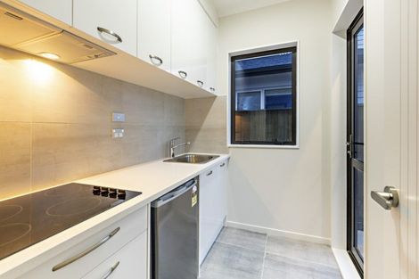 Photo of property in 4 Rauaruhe Road, Karaka, Papakura, 2113