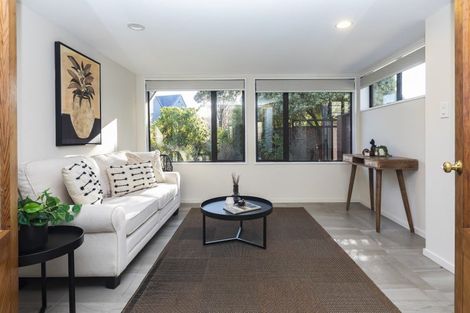 Photo of property in 9 Frith Place, Burnside, Christchurch, 8053