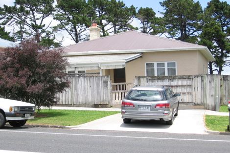 Photo of property in 16 Old Mill Road, Grey Lynn, Auckland, 1021