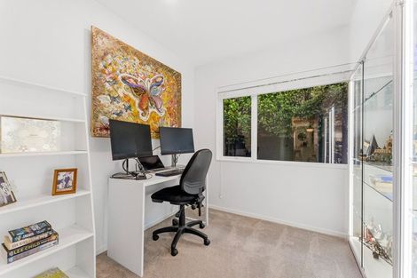 Photo of property in 24 Woodridge Drive, Stanmore Bay, Whangaparaoa, 0932