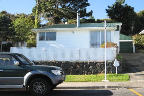 Photo of property in 19 Robson Street, Stokes Valley, Lower Hutt, 5019