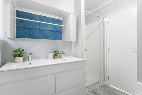 Photo of property in 191 Rangatira Road, Beach Haven, Auckland, 0626