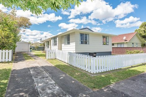 Photo of property in 12 Massey Street, Aramoho, Whanganui, 4500