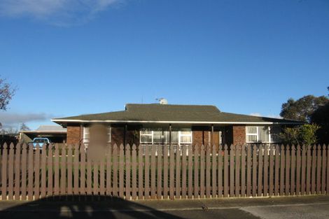 Photo of property in 41 John F Kennedy Drive, Milson, Palmerston North, 4414
