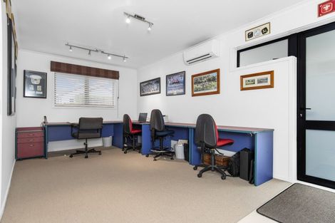 Photo of property in 36 Inverness Drive, Pyes Pa, Tauranga, 3112