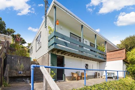 Photo of property in 13a Florio Terrace, Tawa, Wellington, 5028