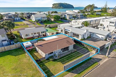 Photo of property in 408 Ocean Road, Whangamata, 3620