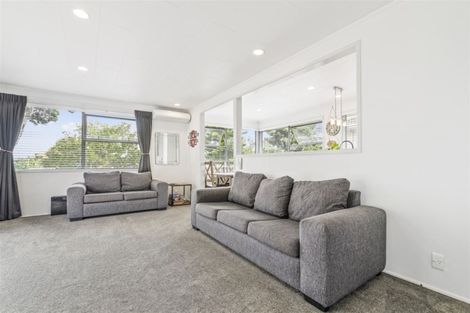 Photo of property in 6 Yeoman Place, Howick, Auckland, 2014