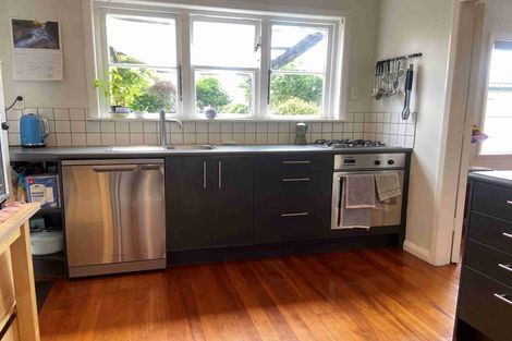 Photo of property in 2 Fergusson Street, Waterloo, Lower Hutt, 5011