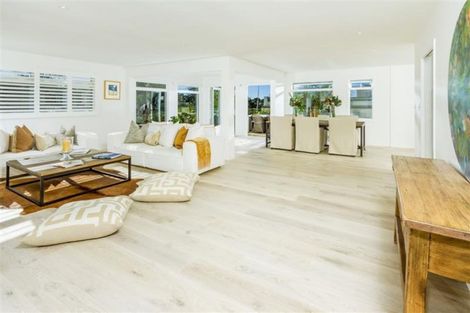 Photo of property in 15 The Strand, Takapuna, Auckland, 0622