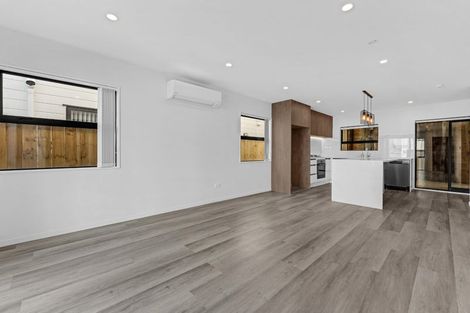 Photo of property in 3/156 Coxhead Road, Wattle Downs, Auckland, 2103