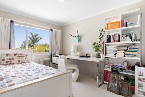 Photo of property in 22 John Brooke Crescent, East Tamaki Heights, Auckland, 2016