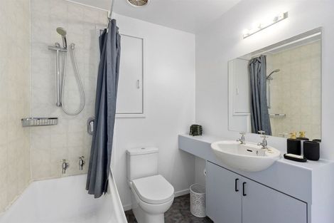 Photo of property in Hagley Mews, 3/454 Hagley Avenue, Christchurch Central, Christchurch, 8011