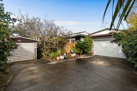 Photo of property in 202 Clovelly Road, Bucklands Beach, Auckland, 2012