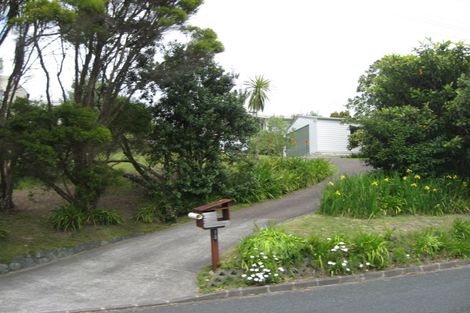 Photo of property in 13 Beach Road, Manly, Whangaparaoa, 0930