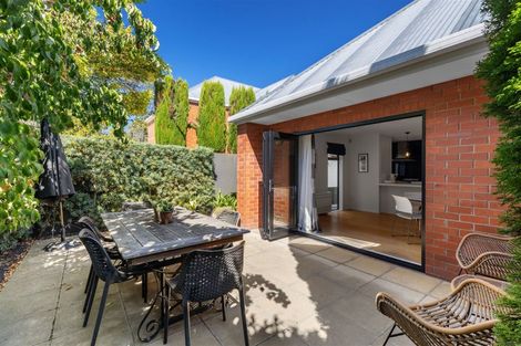 Photo of property in 1/33 Makora Street, Fendalton, Christchurch, 8041