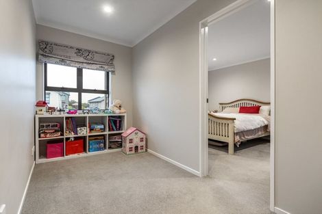 Photo of property in 3 Mauku Lane, Greenhithe, Auckland, 0632