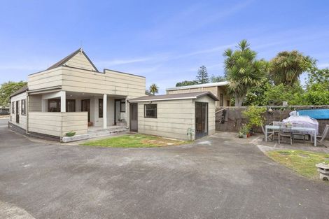 Photo of property in 8 Wallis Street, Raglan, 3225