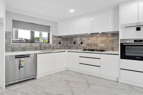 Photo of property in 147c Bucklands Beach Road, Bucklands Beach, Auckland, 2012