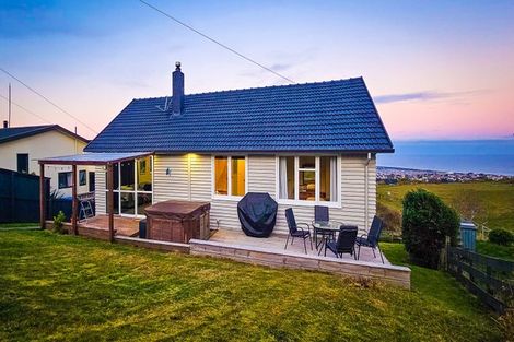 Photo of property in 11 Mcdonald Street, Brockville, Dunedin, 9011