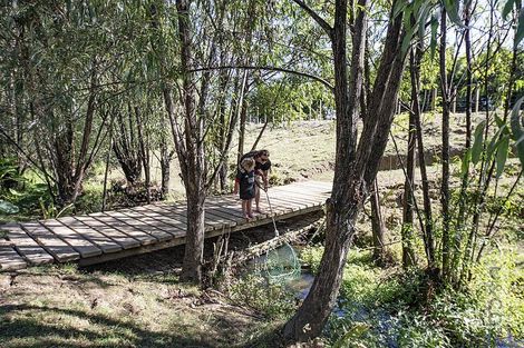 Photo of property in 231 Waitakere Road, Taupaki, Henderson, 0782