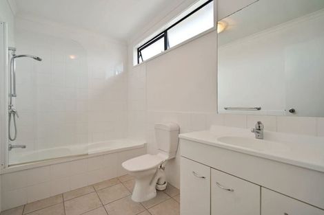 Photo of property in 9/55 Verbena Road, Birkdale, Auckland, 0626