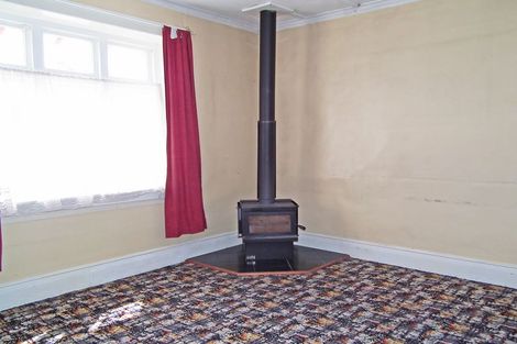 Photo of property in 5 Kelvin Street, South Hill, Oamaru, 9400