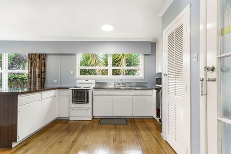 Photo of property in 51 Sandwich Road, St Andrews, Hamilton, 3200