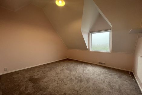 Photo of property in 125 Maungaraki Road, Korokoro, Lower Hutt, 5012
