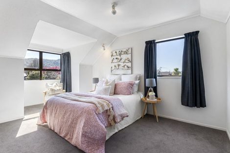 Photo of property in 3 Comeskey Grove, Elderslea, Upper Hutt, 5018