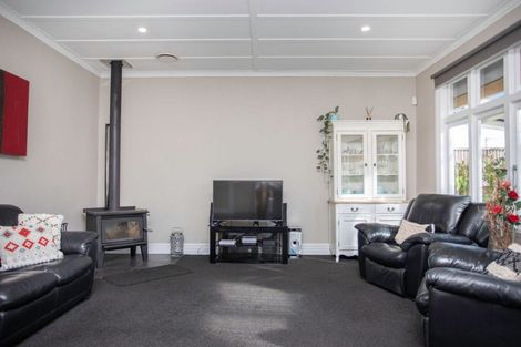 Photo of property in 57 Swinburn Street, Dannevirke, 4930