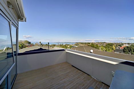 Photo of property in 210 Clovelly Road, Bucklands Beach, Auckland, 2012