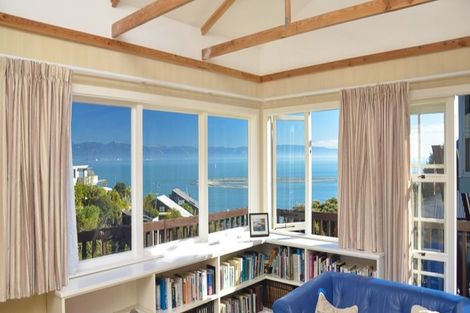 Photo of property in 29-31 Poynters Crescent, Stepneyville, Nelson, 7010