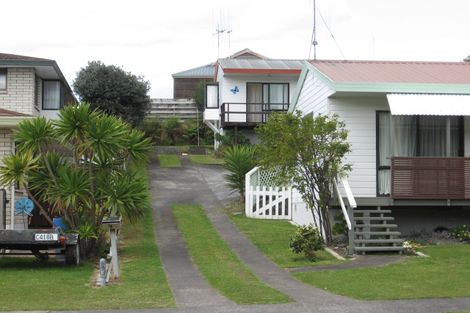 Photo of property in 74 Resolution Road, Welcome Bay, Tauranga, 3112