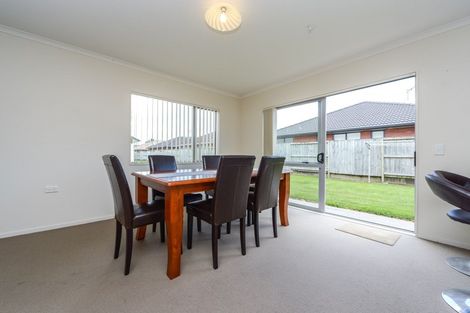 Photo of property in 17 Rene Way, Huntington, Hamilton, 3210