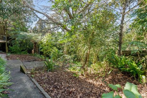Photo of property in 29 Kayeleen Place, Cockle Bay, Auckland, 2014