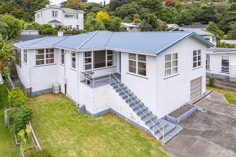 Photo of property in 75 Anzac Parade, Whanganui East, Whanganui, 4500
