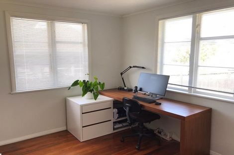 Photo of property in 5 Cintra Place, Glen Innes, Auckland, 1072