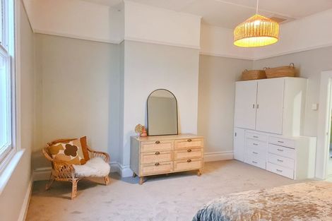 Photo of property in 100 High Street, Waimate, 7924