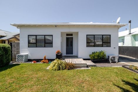 Photo of property in 43 Wood Street, Takaro, Palmerston North, 4410