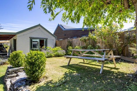 Photo of property in 43 Mcdonnell Road, Arrowtown, 9302