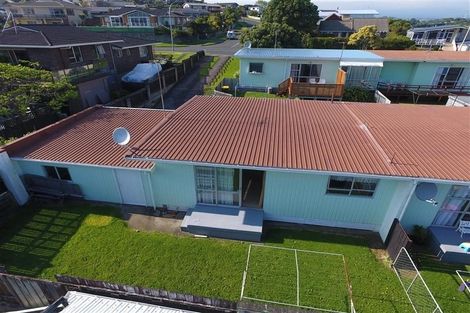 Photo of property in 12 Norwich Avenue, Spotswood, New Plymouth, 4310