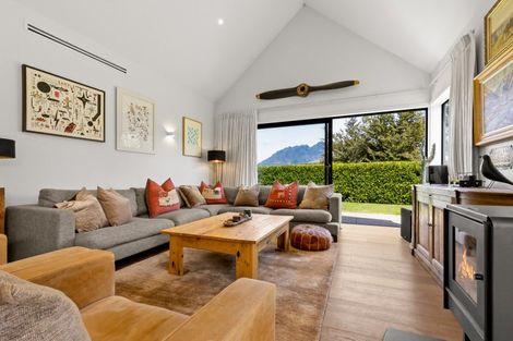Photo of property in 54 Falconer Rise, Jacks Point, Queenstown, 9371