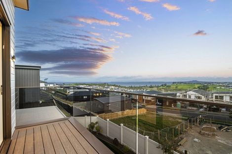 Photo of property in 214 Vaughans Road, Long Bay, Albany, 0792