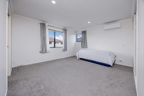 Photo of property in 18 Pitt Avenue, Clendon Park, Auckland, 2103